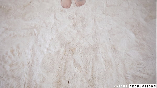 Nonton Liz Rainbow Sloppy Spanish Sucking And Swallow Blowjob thumbnail