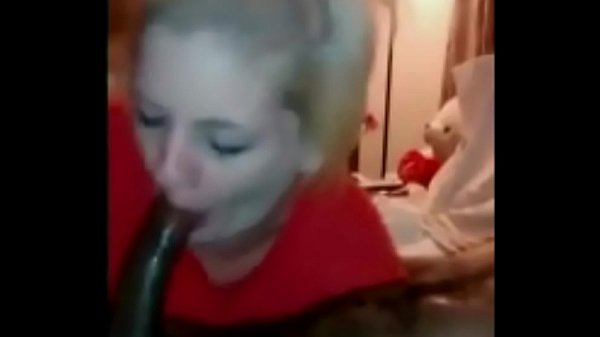 Nonton Horny White Slut Sucks And Fucks A Bbc thumbnail