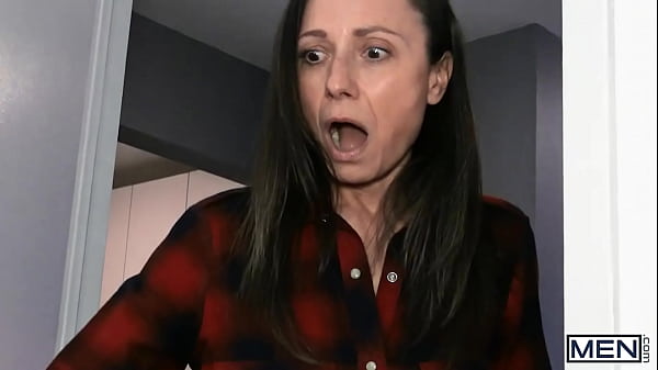 FamChaser 8: Sex Ed / MEN 