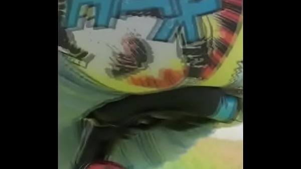 Play MP4 - Riding a bicycle and farting