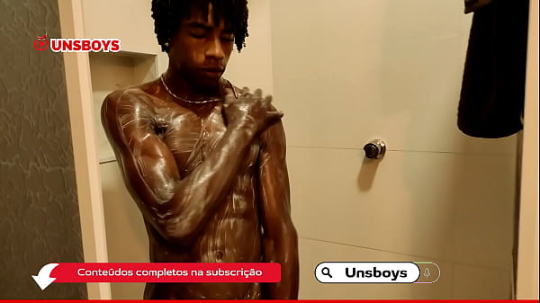 Muito &aacute;gua em banhos calientes com brasileiros safados 