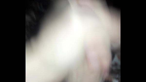 Buscando alguien para darle leche