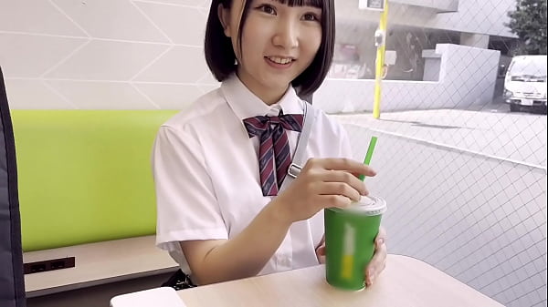 143cmのラン〇セル背負ってるようにしか見えない。体格差を実感できるセックスもとてもエロいのですが、身体が小さいので多少無理な体勢でのセックスもできます。 thumbnail