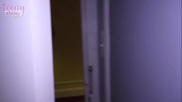 Nonton Mr. Brogan Fucks College Cunt! Gorgeous Gia Loves Huge Cocks! thumbnail