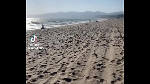 Nonton Ticktock thumbnail