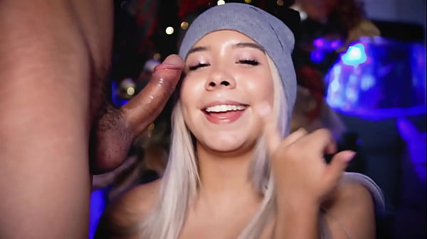 I love tempting my boss's penis and making it hard as a rock while i behave like a little whore 