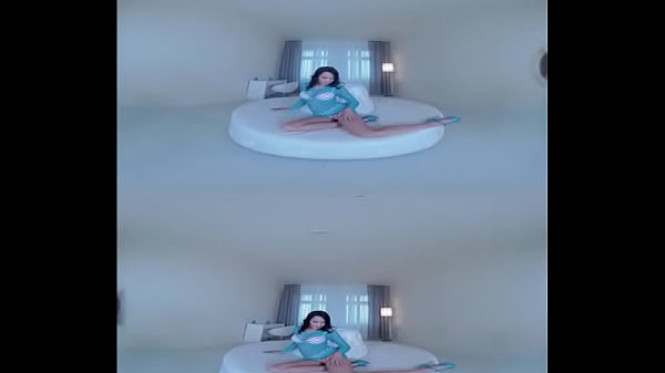 Vibrator brazilian milf's pussy insertion pleasures