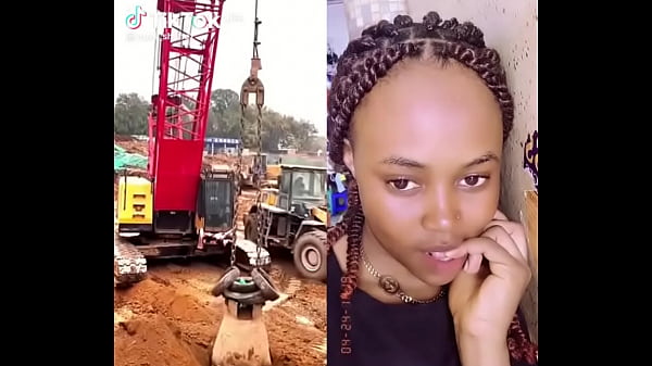 Nonton Watery Puss Uganda thumbnail