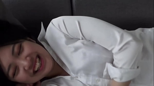 元アイドルグループ所属の危険な行為Dangerous acts of a_former member ofthe Idori Group