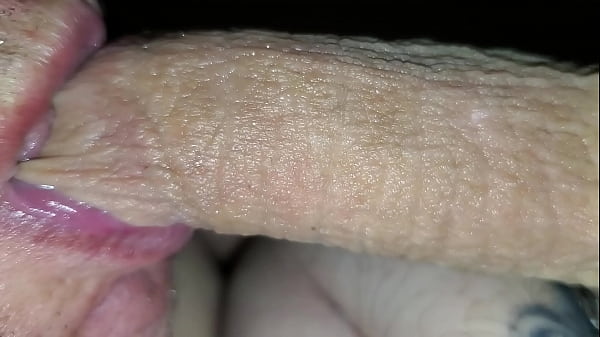 Play MP4 - Brittny loves sucking her bib clit