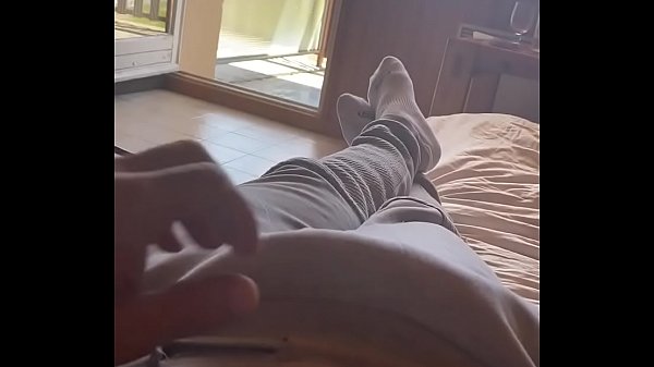 Play MP4 - ma petite amie de 18 ans m&rsquo;avale tout mon sperme avant le travail