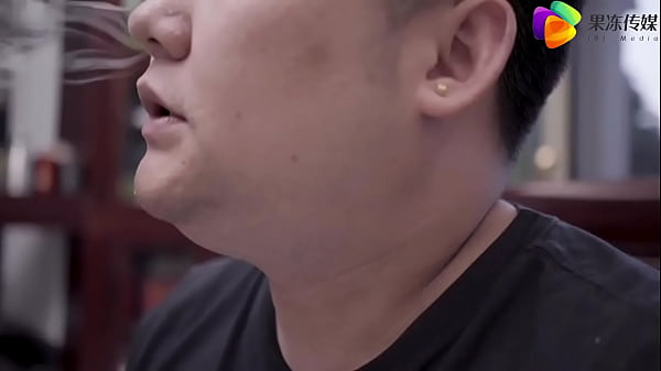 Play MP4 - 【国产】果冻传媒 国产AV 中文原创 &sol;《赔罪的人妻》91CM-051