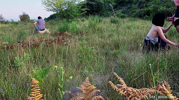 Public Dick Flash In Front Of The Couple. thumbnail