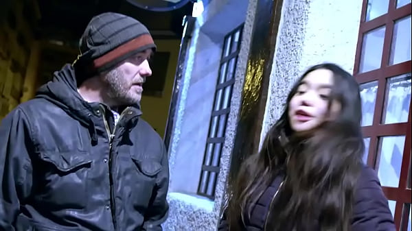 Picking_up a brunette teen that_s crazy_for STREET SEX Meet Aimi