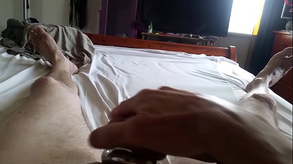 Feeling horny_on a saturday afternoon