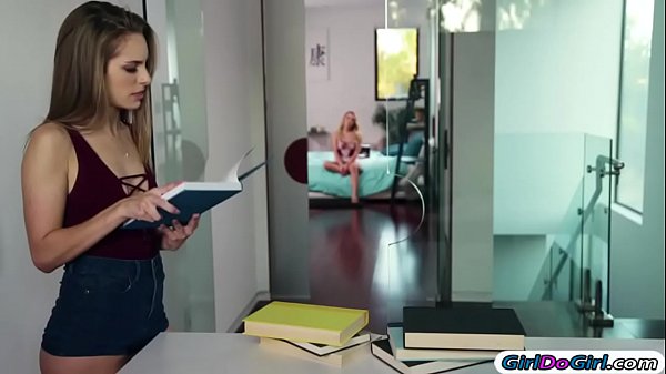 Kimmy_Granger_seduces_her d sis Aubreyinto having sex