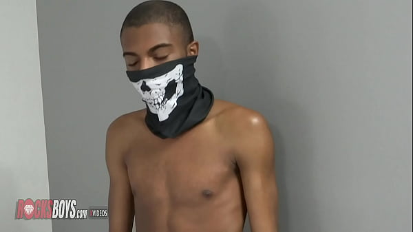 Play MP4 - Some Young Buck Decided he wanted some Country Dick