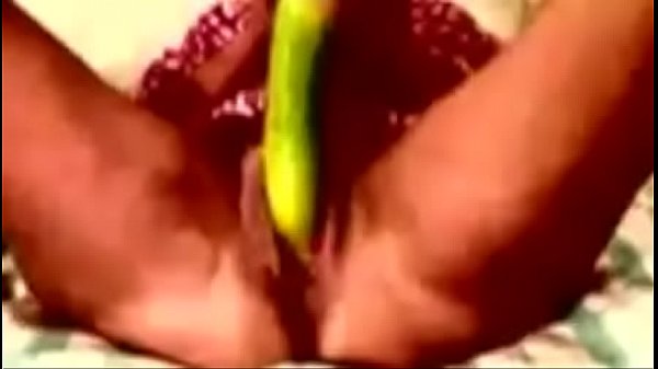 Nonton She Rubing It thumbnail