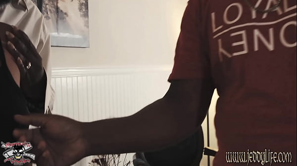 Play MP4 - Lil Redbone got good Head