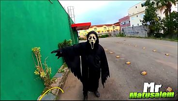 Play MP4 - Linda Morena &eacute; fodida com for&ccedil;a por intruso tarado no Halloween