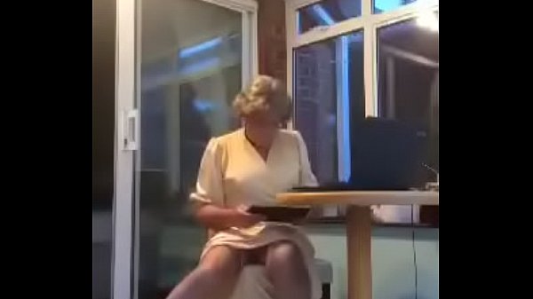 Play MP4 - JOHANNA-CLAYTON MATURE VIDEO NO9