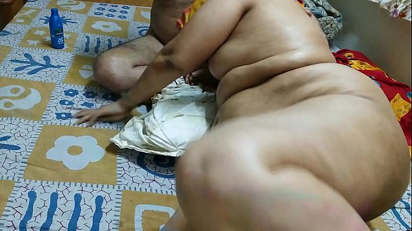 Play MP4 - 50 YEAR OLD INDIAN  STEP MOM FULL BODY MASSGE BY HER YOUNG 40 YEAR OLD STEP SON