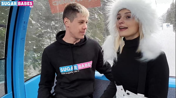 Play MP4 - Fuck me Public on the cable lift &excl;