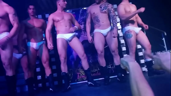 Play MP4 - Gogoboys  hard cock