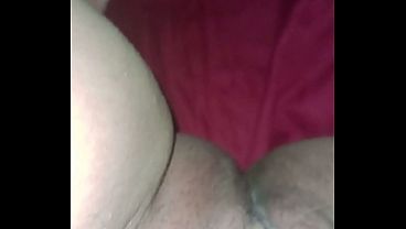 PUTA DA BUCETA GRANDE PELUDINHA 