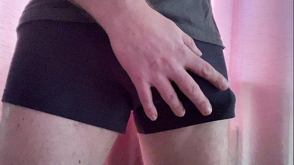 Play MP4 - Mr Big Dick UK pulls out the giant cock and strokes it