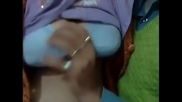 Play MP4 - Indian GF Juicy Boobs Compliation