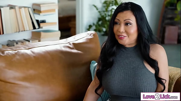 Im pussyfingered by my_big tit_stepmom_before Iget married