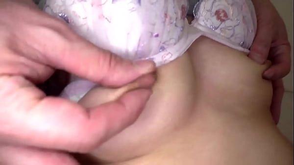 Play MP4 - イラマ&スパンキングを懇願しちゃうドMな本性が露わに！！激動の3PSEX！！Part1