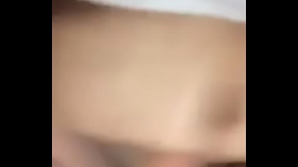 ABFB6CBE-DEB5-421E-A8DD-22326E232741.MOV 