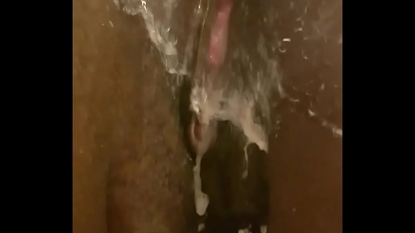 Play MP4 - BBW Push out after creampie messy load
