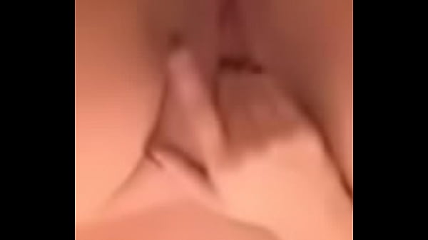 Marido n&atilde;o da conta ent&atilde;o tenho que brincar 