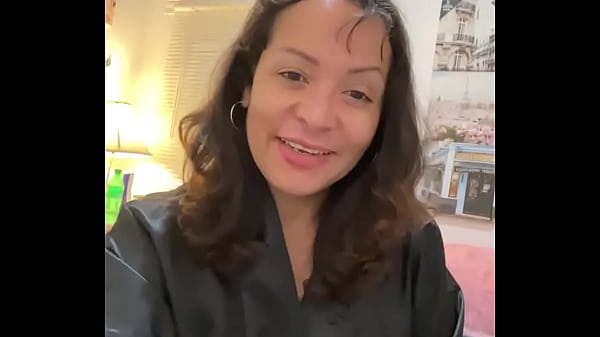 Play MP4 - Anna Maria mature Latina teasing at its best&excl;&excl;