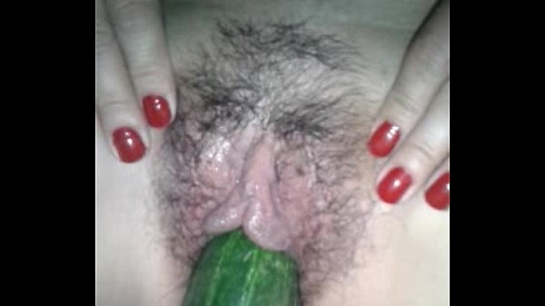 Play MP4 - ala puta de mi viejaa le gustan gruesas