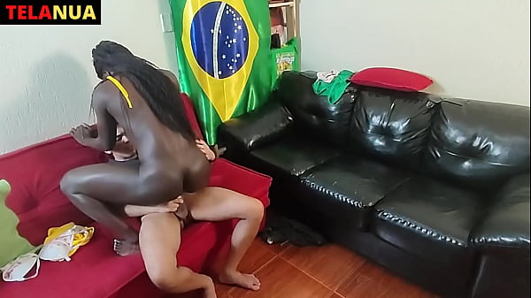 Fernanda Chocolatte Joga As Bolas Nesse Bund&atilde;o Japa Loki No Ritmo Da Copa Do Mundo 2022 thumbnail