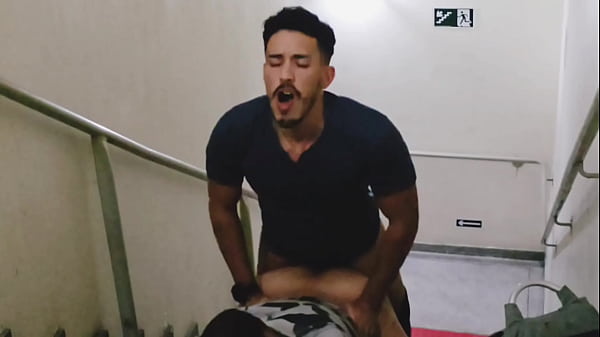 Pega&ccedil;&atilde;o Sem Capa Escadas Do Shoping thumbnail