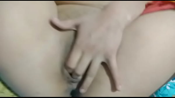 Chica toc&aacute;ndose bien hot 