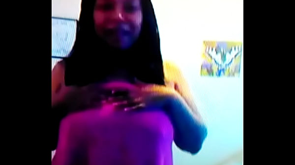 Nonton Wife Shows Off Her Body thumbnail