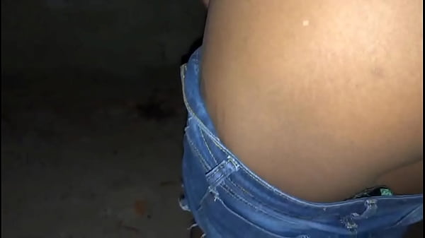 Play MP4 - Encontri minha inteada na rua levou pra uma casa de constru&ccedil;&atilde;o e meti o pinto na buceta