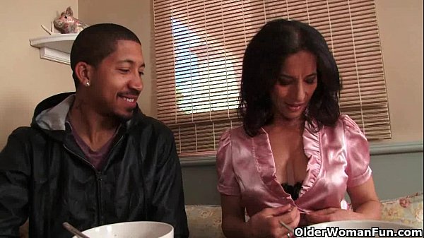 Soccer milfsneed big black_cock