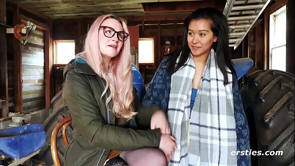 Warming Each Other UpOn A Cold Day - Hanna and Jin