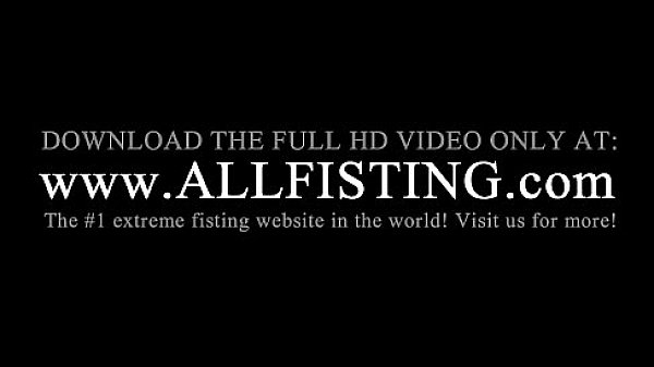 Blonde slut drills wet pussy with a baseball bat 