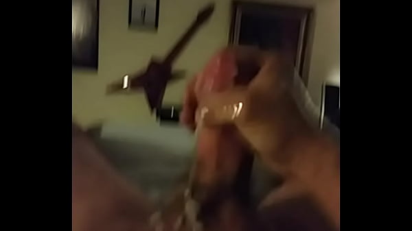 Play MP4 - Male masturbation messy cumshot