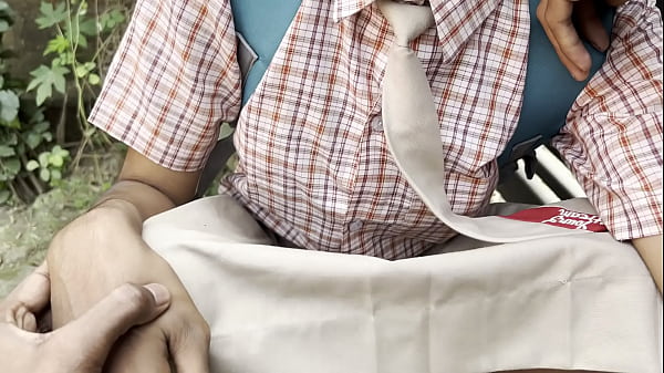 Indian village hot young desi girlfriend comes from school and gets by her boyfriend 