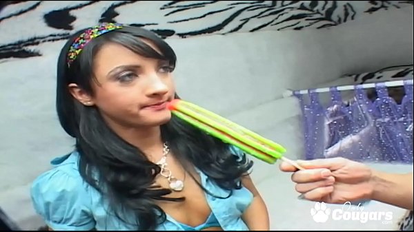 Play MP4 - Deena Daniels Gets A Mouth Full Of Jizz From The Ice Cream Man