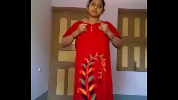 Desi teen_showing_boobs n_shaved pussy